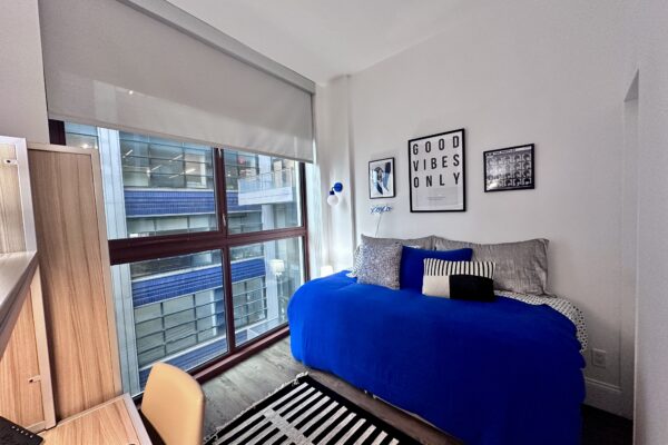 Studio: Single - Bedroom Photo